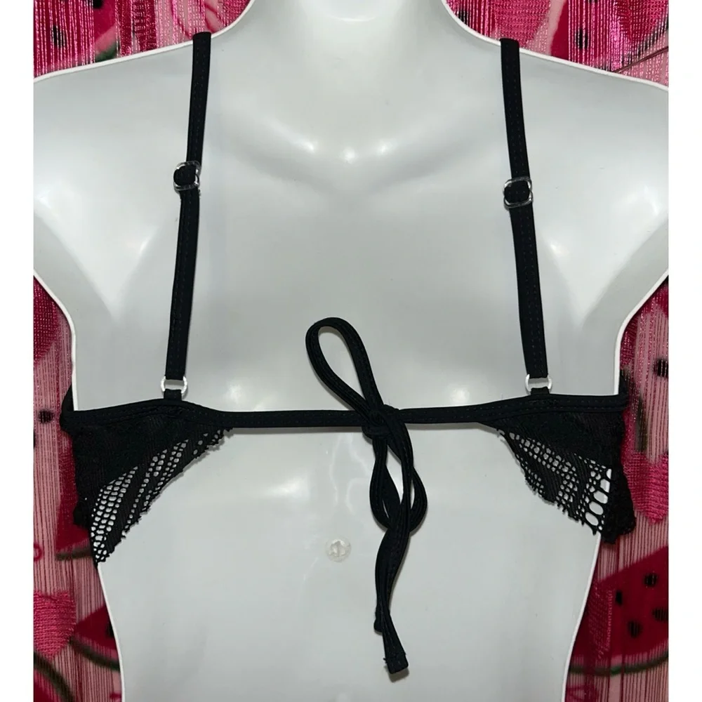 🖤 OP Ruffled Bikini Top - Picture 3 of 5